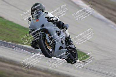 media/Nov-29-2025-TrackDaz (Sat) [[10ae2d9bce]]/A Group/Session 3 (Outside Grapevine)/